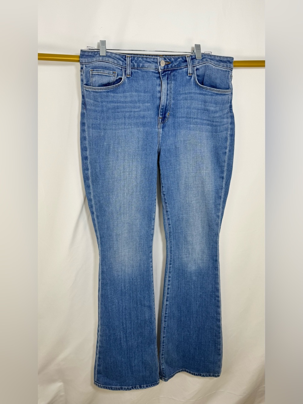 L'AGENCE Sidney High Rise Flare Jeans Stoney Wash Size 32